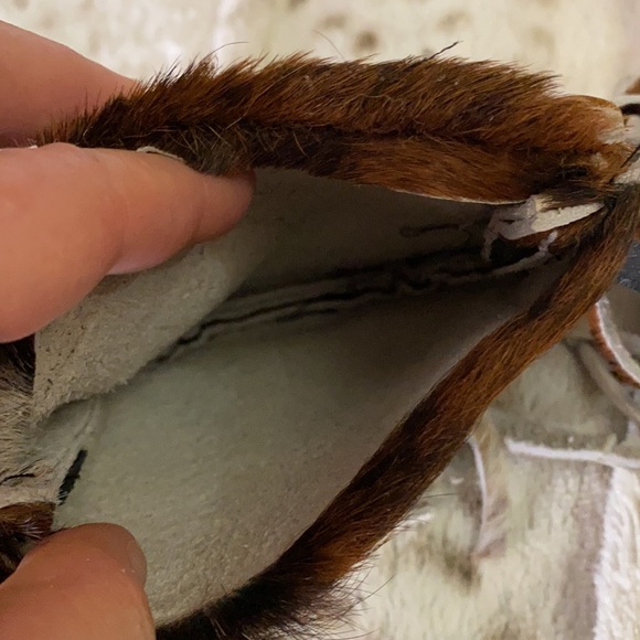 COW PRINT FUR PURSE - Picture 6 of 9